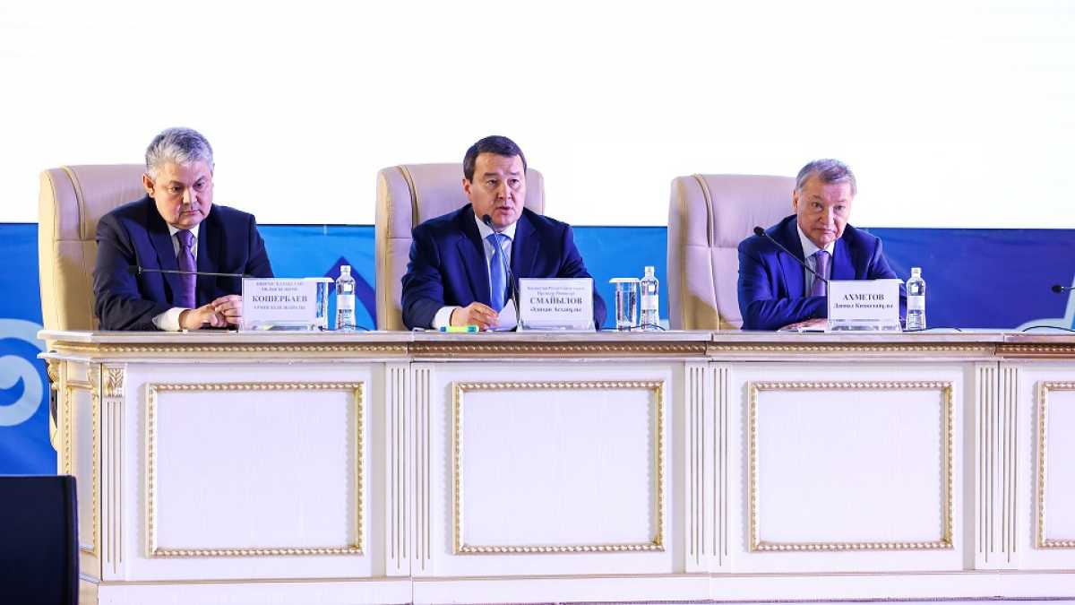 Әлихан Смайылов Шығыс Қазақстан облысының жаңа әкімін таныстырды