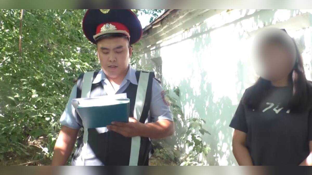 Жамбылдық полицейлер есірткі өндіретін фитозертхананы анықтады