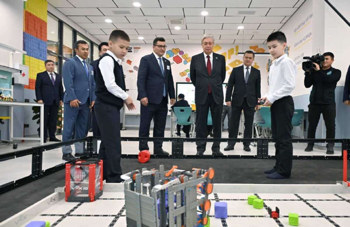 Мемлекет басшысы Астана қаласындағы «SANA» оқушылар сарайын аралап көрді