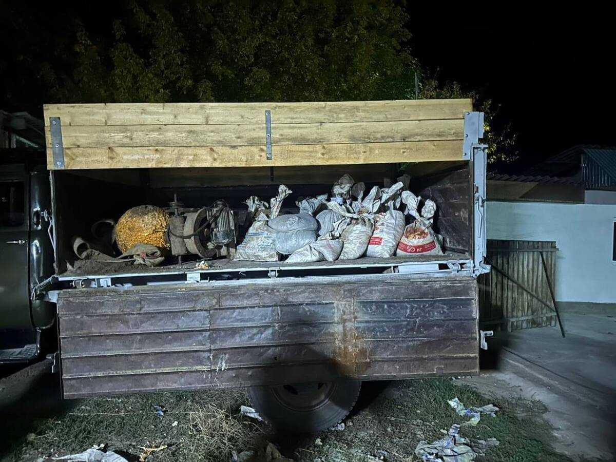 Жамбылдық полицейлер құрамында бағалы металдар бар шикізатты заңсыз өңдейтін шағын цехты тапты