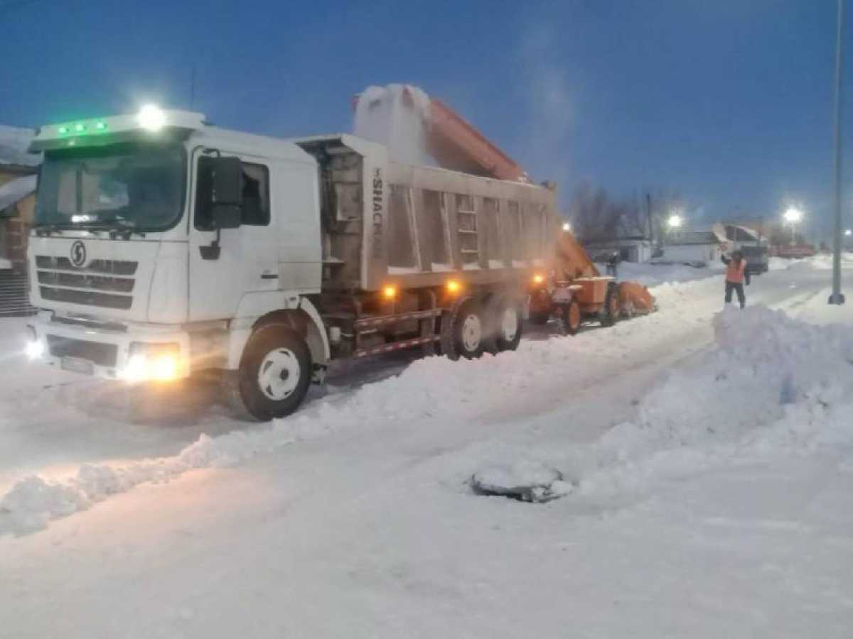 Астанада қар тазалауға 2500-ден астам жол жұмысшы жұмылдырылды