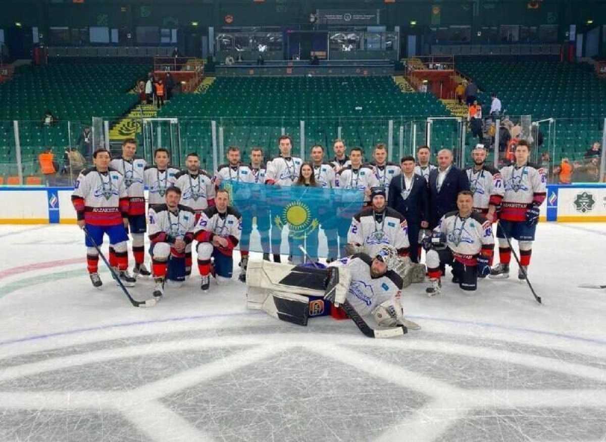 Хоккейден өткен халықаралық турнирде Қазақстан құрамасы күміс жүлдеге ие болды