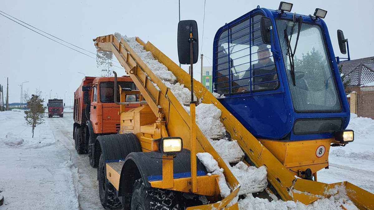 Астанада қыс мезгілінің басынан бері 3,3 млн текше метрден астам қар шығарылды