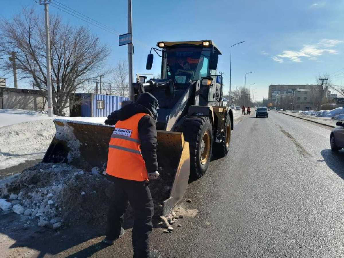 Астанадан бір түнде 55 мың текше метрден астам қар шығарылды