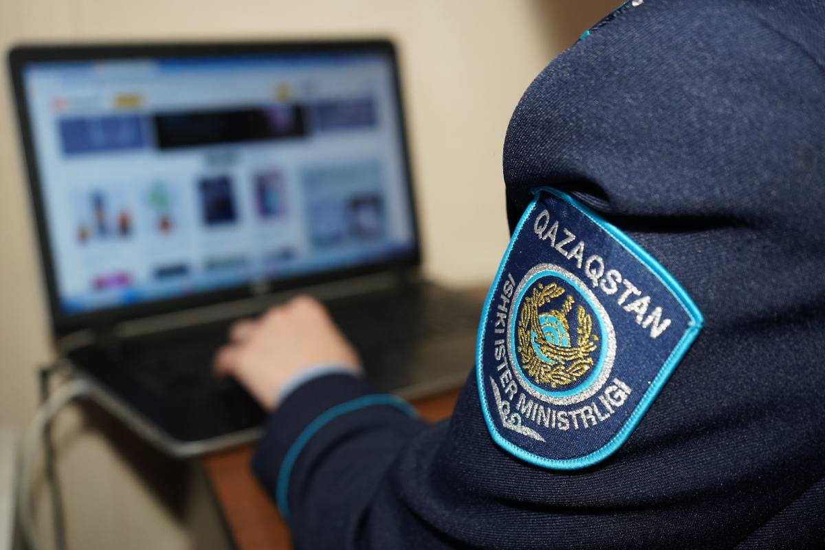 СҚО-да полицейлер аляқтарға алданған зейнеткерге 27 миллион теңгесін қайтаруға көмектесті