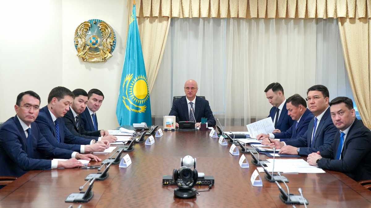 Премьер-министрдің бірінші орынбасары Роман Скляр Инвестициялар тарту жөніндегі кеңестің отырысын өткізді