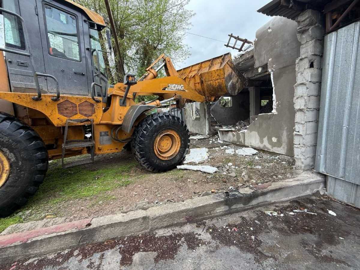 Алматыда 2022 жылдан бері 88 заңсыз нысан бұзылды