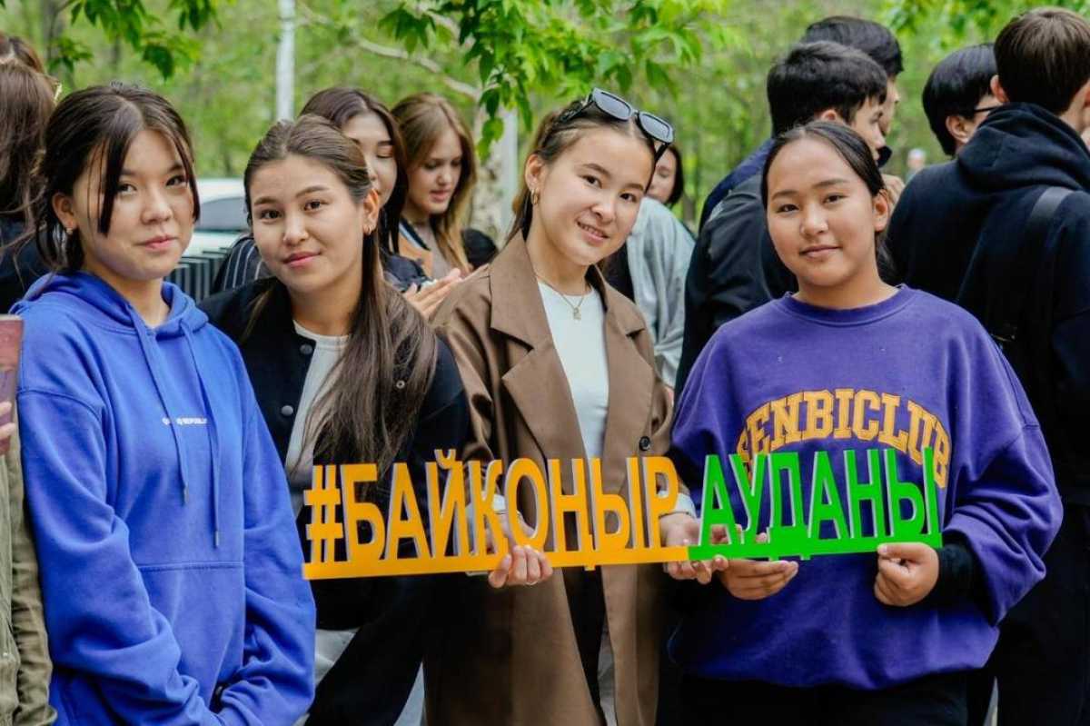 Астанада 100-ден астам студент пен волонтер «Таза Қазақстан» акциясын қолдап, сенбілік өткізді