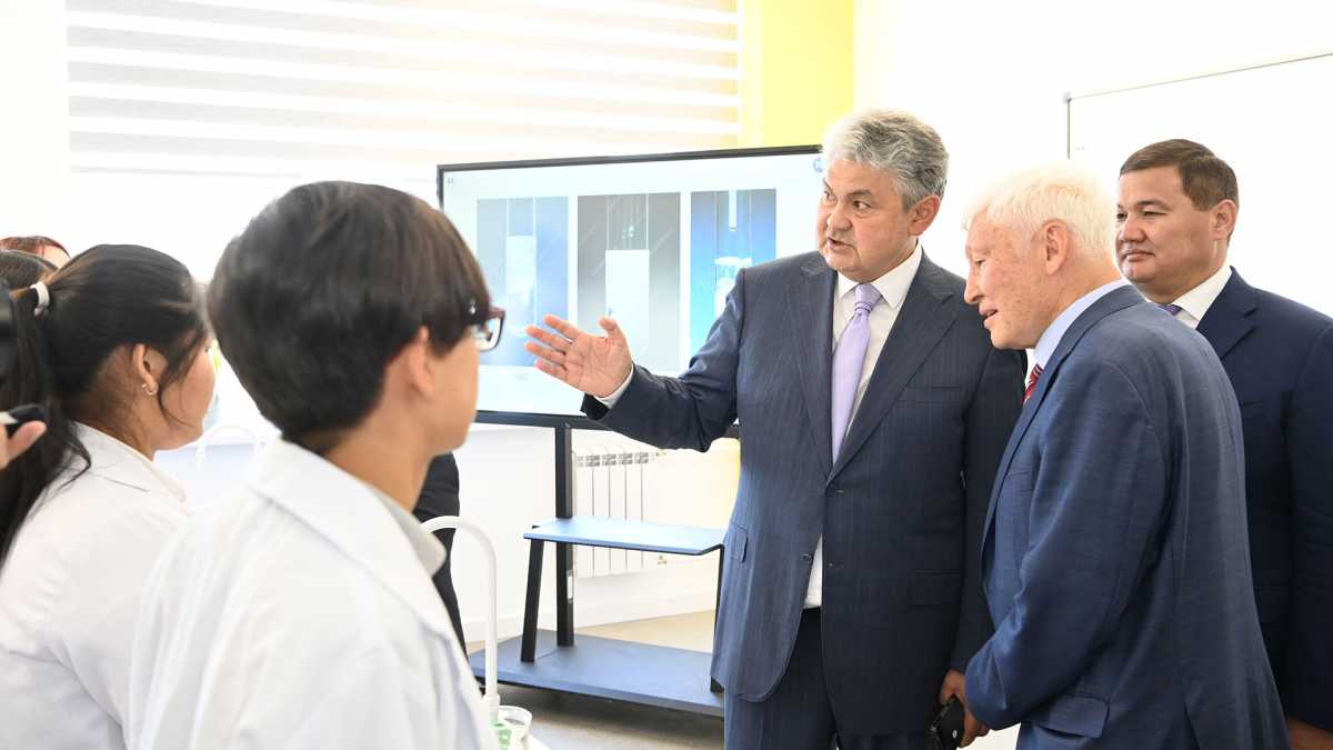 ҚР Премьер-министрінің орынбасары Ермек Көшербаев Қызылорда облысындағы бірқатар әлеуметтік нысандарды аралады