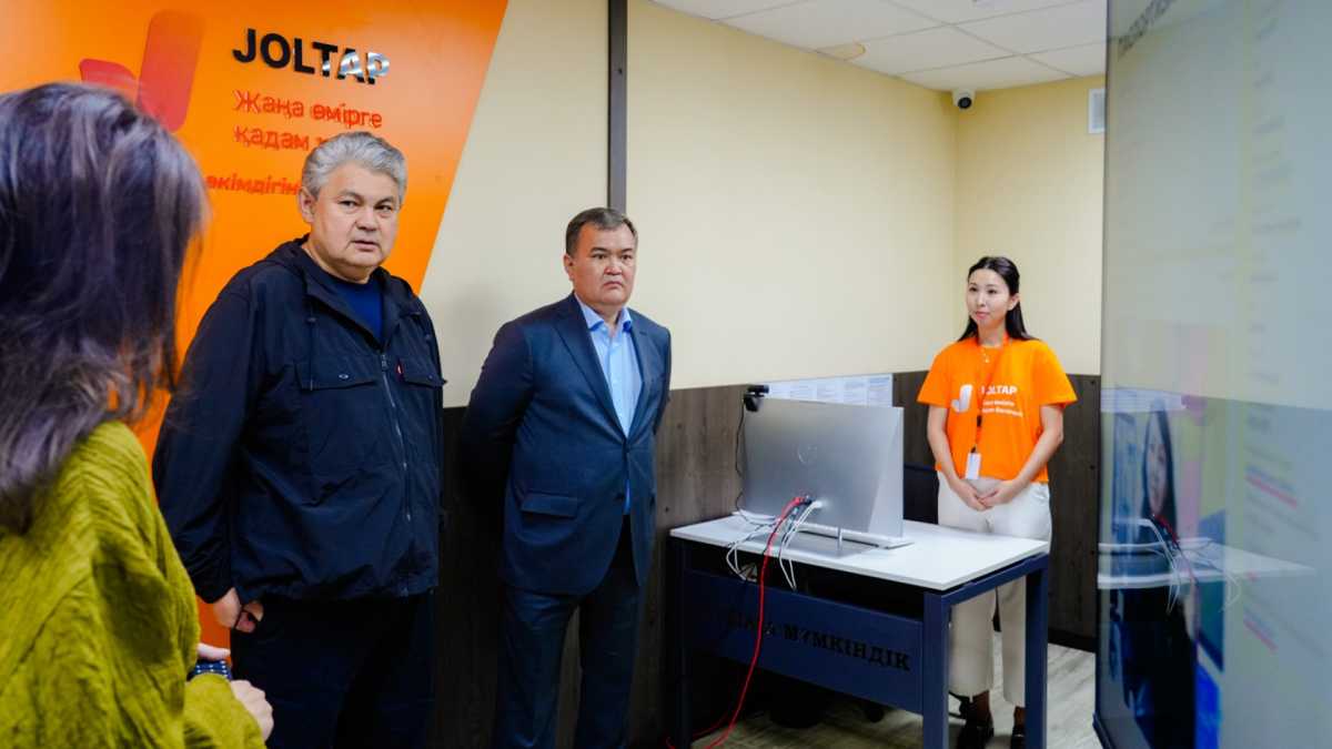 Елорданың әлеуметтік дамуы: Ермек Көшербаев Астанадағы мекемелердің жұмысымен танысты