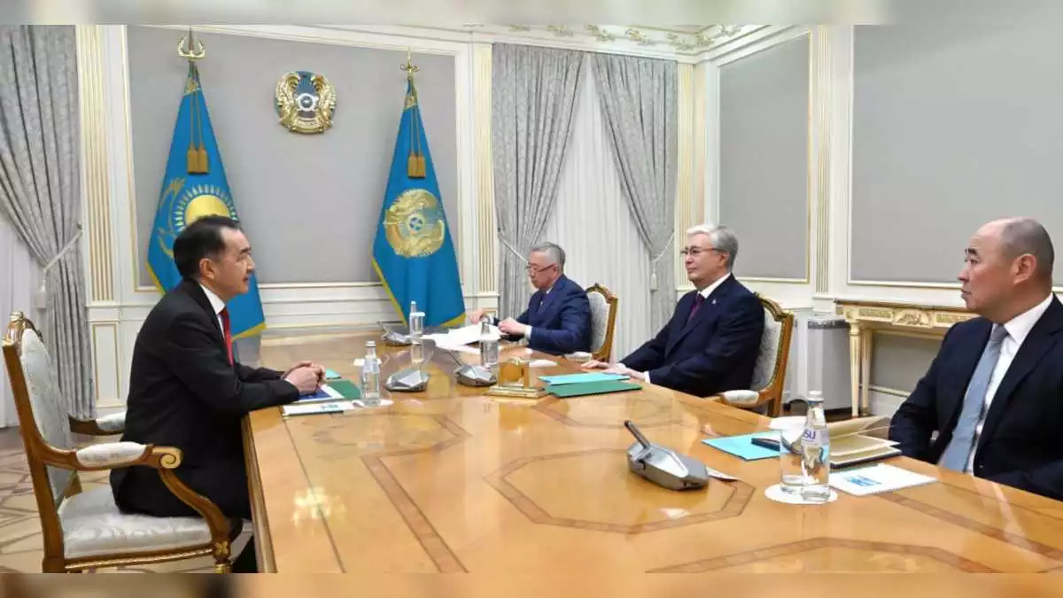 Президент Қасым-Жомарт Тоқаев ЕЭК алқасының төрағасы Бақытжан Сағынтаевты қабылдады