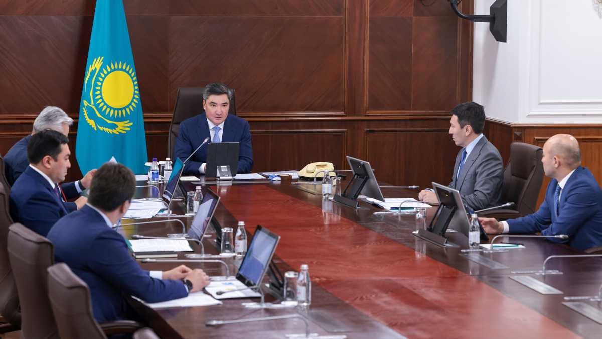 Олжас Бектенов жоғары деңгейдегі келіссөздер қорытындысы бойынша қазақ-қытай келісімдерін жүзеге асыру мәселелері жөнінде кеңес өткізді