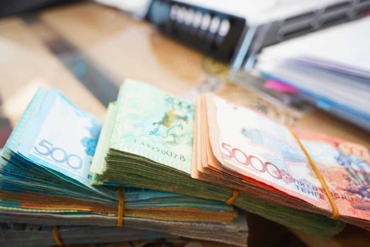 Сыбайлас жемқорлыққа қарсы қызмет іздеуде жүрген тұлғадан құны 2,3 млрд теңгеден астам мүлкін тәркіледі