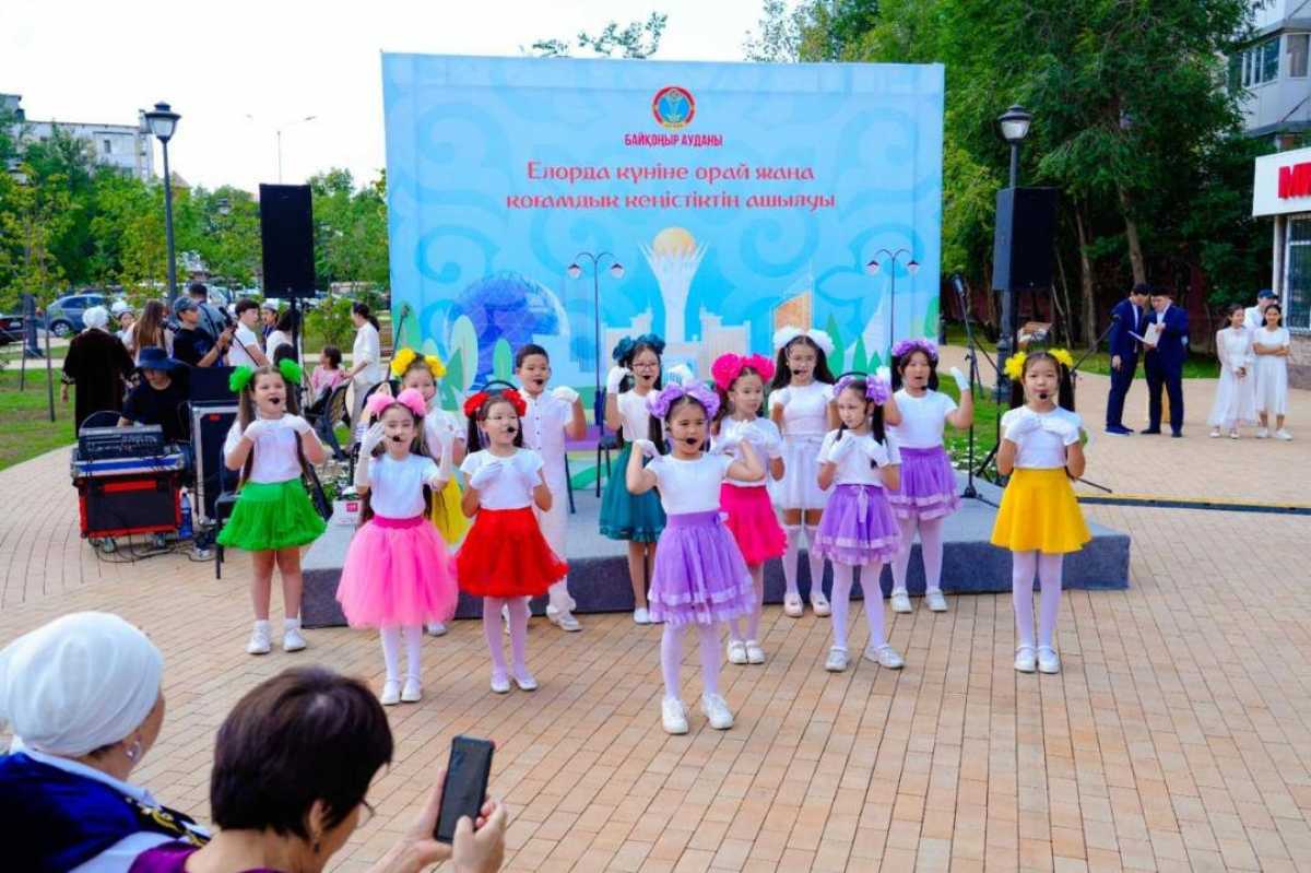 Байқоңыр ауданында бос жатқан аумақта заманауи гүлзар ашылды