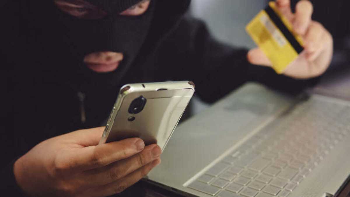 Астанада өзгенің банк картасын заңсыз пайдаланған шетелдік анықталды