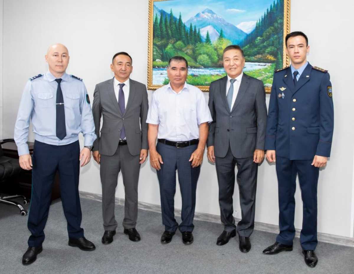 Алматы облысында ер адам 10 жастағы баланы иттің шабуылынан құтқарып қалды — ерлігі ескерусіз қалмады