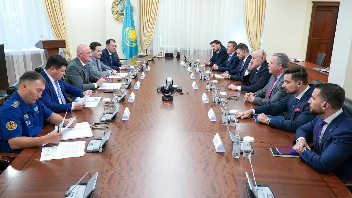 Роман Скляр және Венгриялық 4iG компаниясының директорлар кеңесінің төрағасы ғарыш және ұшқышсыз жүйелер саласындағы ынтымақтастық мәселелерін талқылады