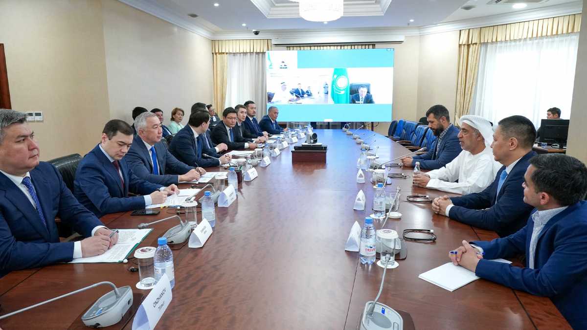 Серік Жұманғарин Қазақстандағы ең ірі қант зауытының құрылысының басталуын инвестормен талқылады