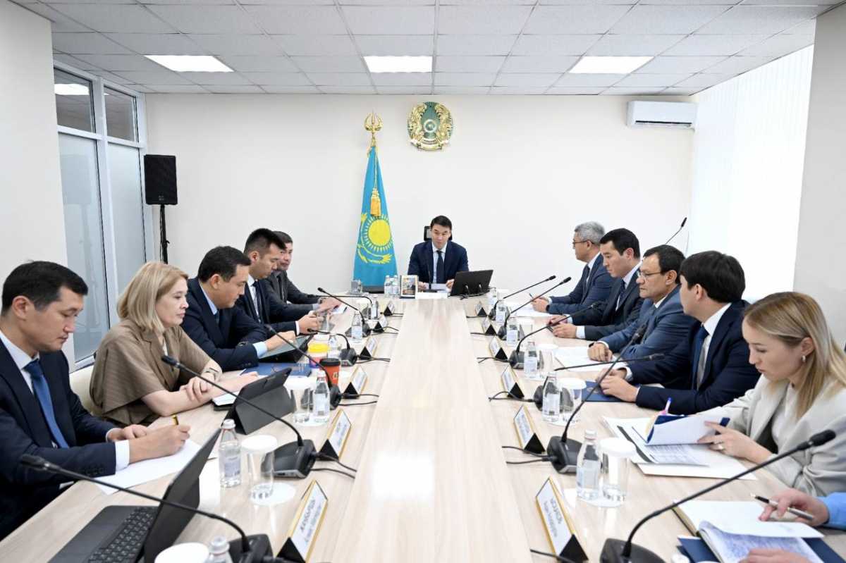 Әкім Алмалы ауданындағы қазылған жерлерді қалпына келтіруді жеделдетуді тапсырды