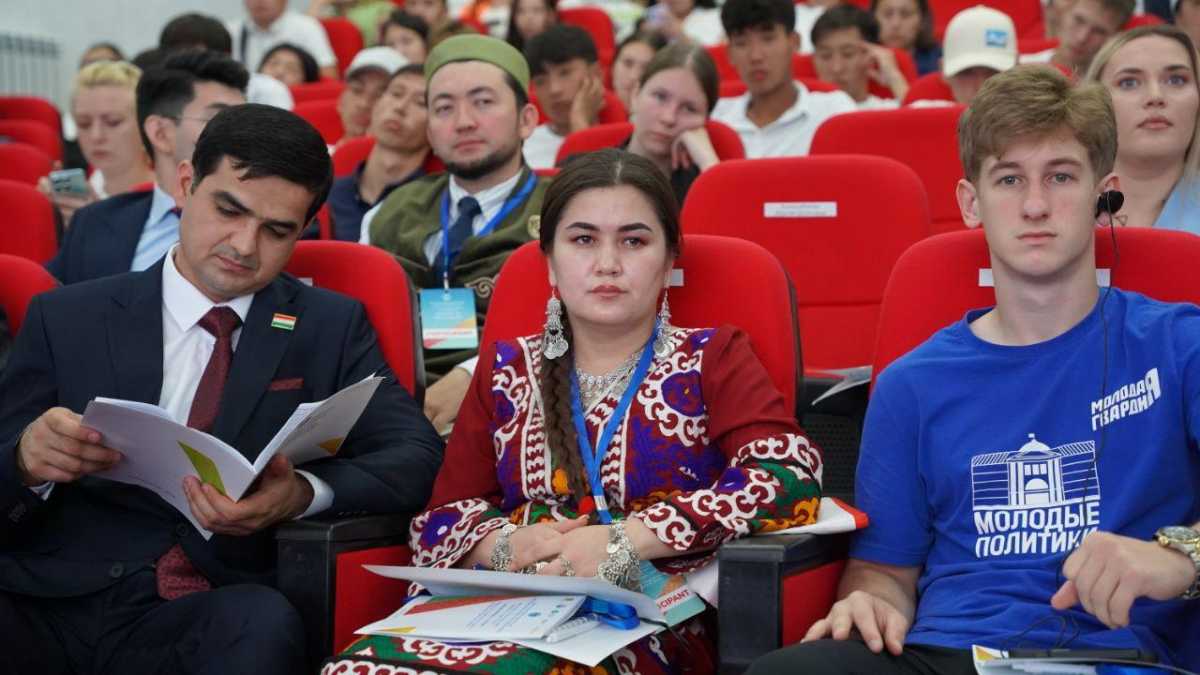 ШЫҰ елдері жастарының көшбасшылары мен дарындарының форумы өтіп жатыр