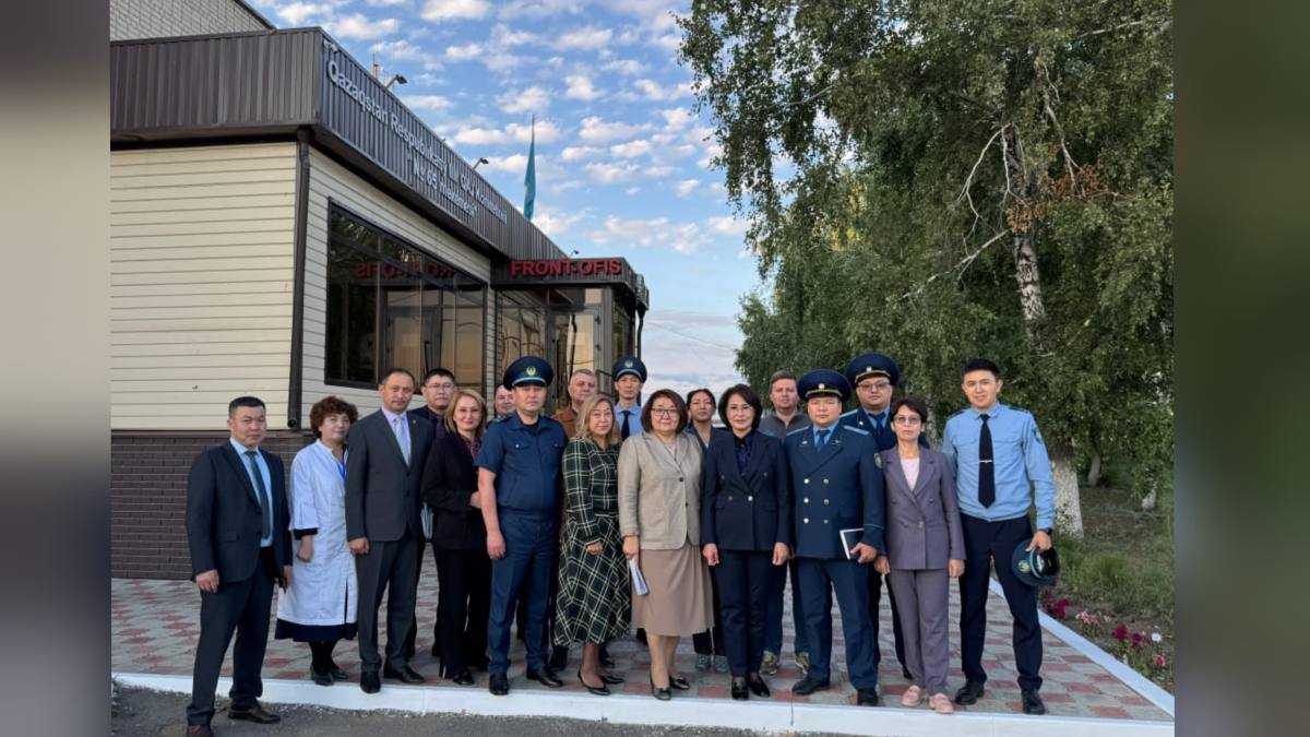 ҚР Денсаулық сақтау министрі Көкшетаудағы тергеу изоляторына барды