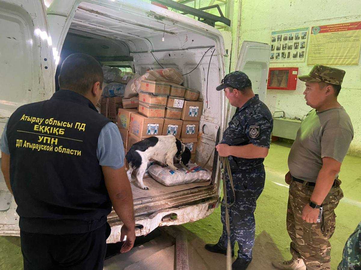 Атырауда полицейлер есірткі айналымының алдын алу бағытында түзеу мекемесін тексерді