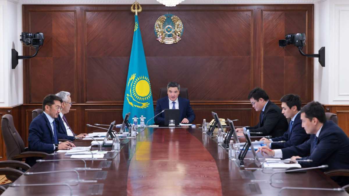 Олжас Бектенов Президент тапсырмаларын жүзеге асыру жөніндегі Цифрлық штаб отырысын өткізді