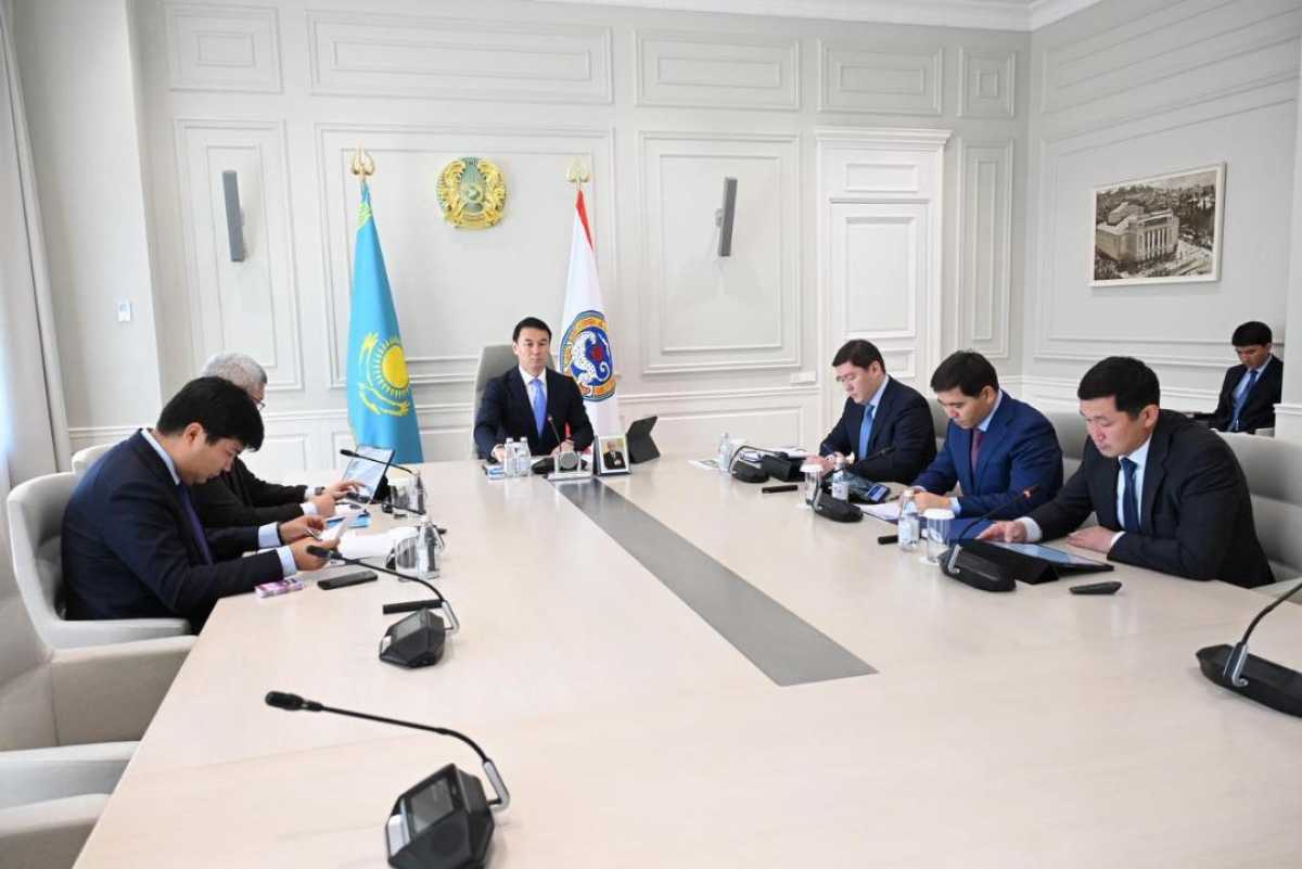 «Таза Қазақстан»: Алматыда көгалдандыру жұмыстары күшейтілді