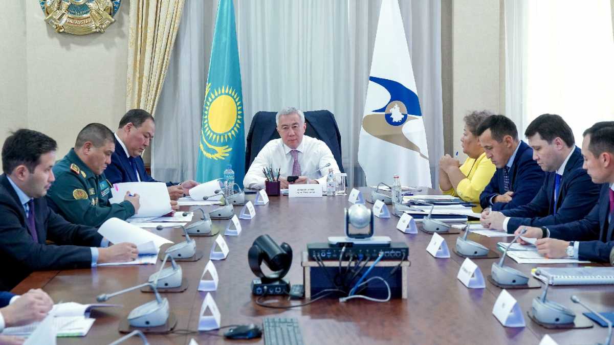 Авиаотынға тарифтік жеңілдік, навигациялық пломбаларды енгізу және сериялық сертификаттарды ұзарту