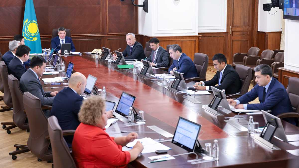 Үкіметте экономикаға инвестиция тарту қарқыны қаралды