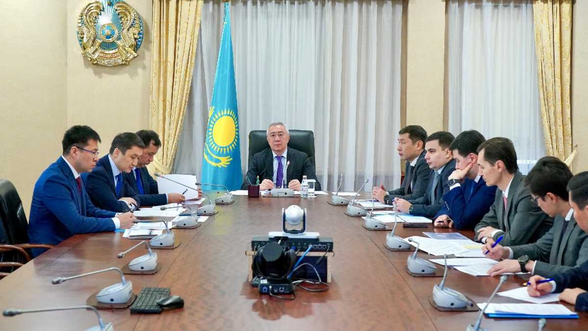 Серік Жұманғарин экономикалық өсім жөніндегі штаб отырысын өткізді