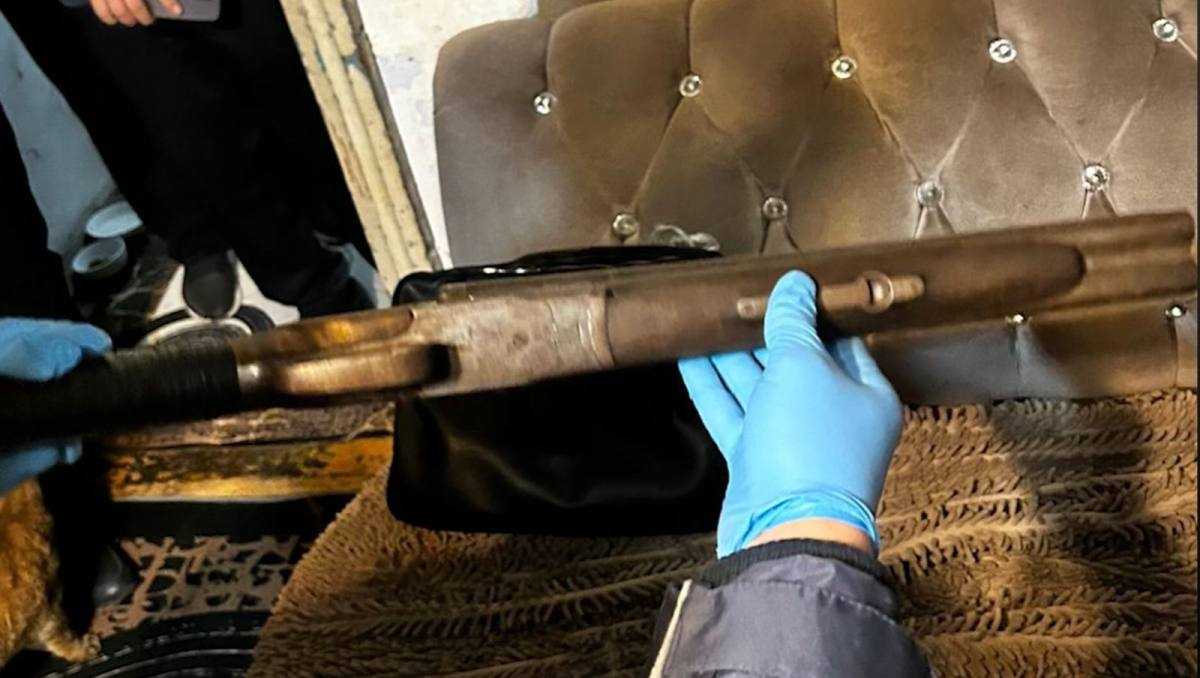 Алматы тұрғынынан заңсыз сақталған қару тәркіленді