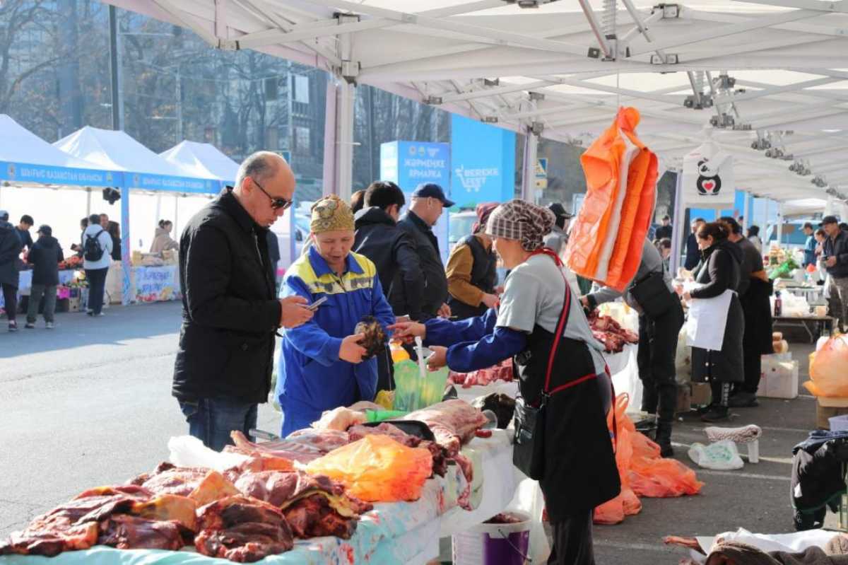 Алматыда апта сайынғы фермерлік жәрмеңкелер өтіп жатыр