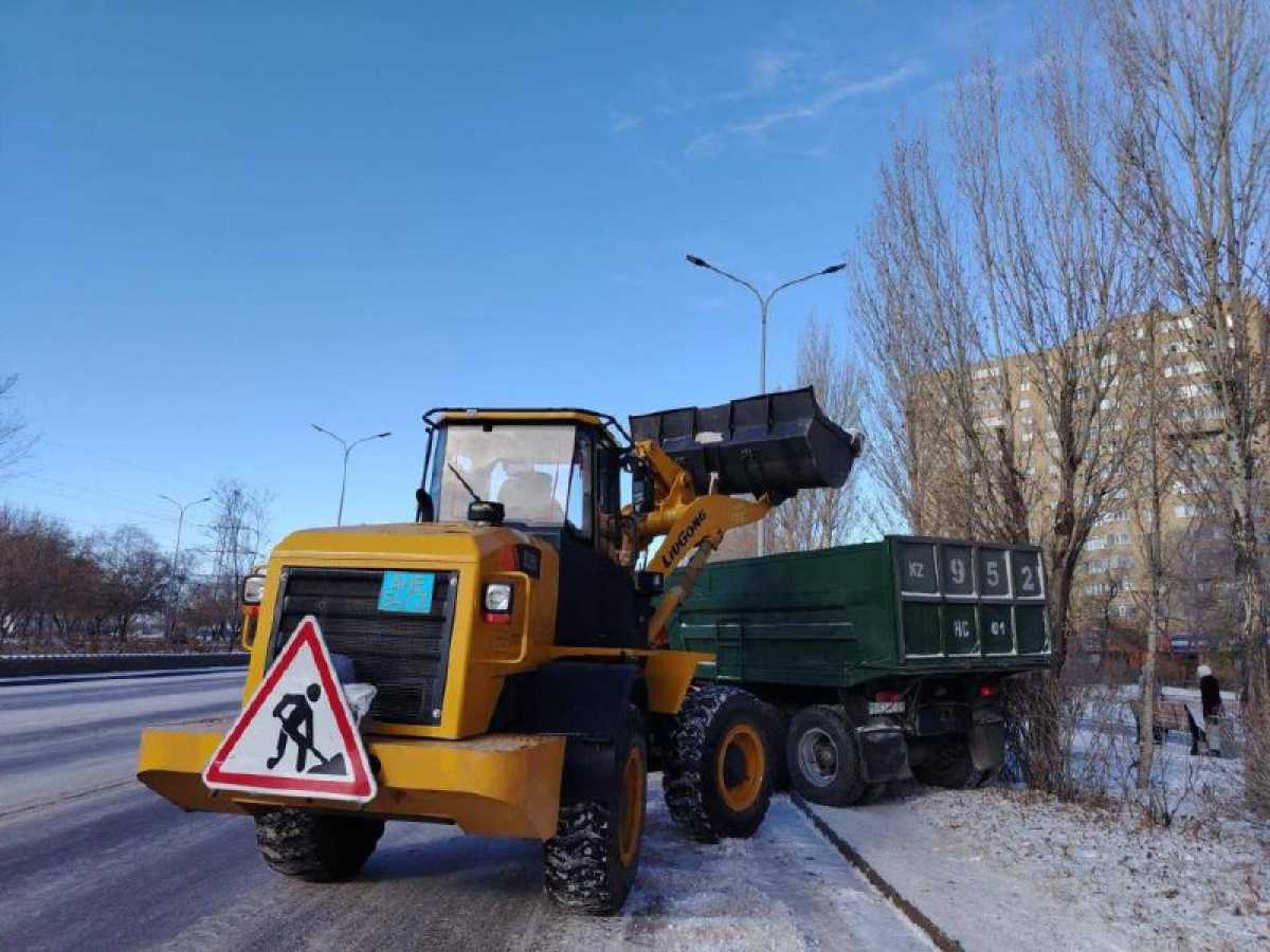 Астанада қар күреу жұмысына 2 700-ден астам жол жұмысшысы жұмылдырылды