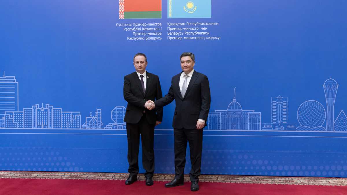 Олжас Бектенов пен Беларусь Премьер-министрі Александр Турчин сауда-экономикалық ынтымақтастықты дамыту мәселесін талқылады