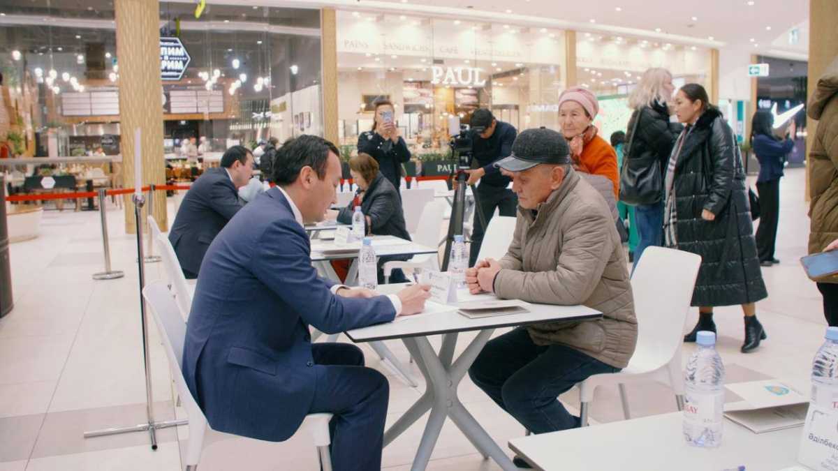 «Заң және тәртіп»: елордада «Құқықтық дәріхана» акциясы өтті