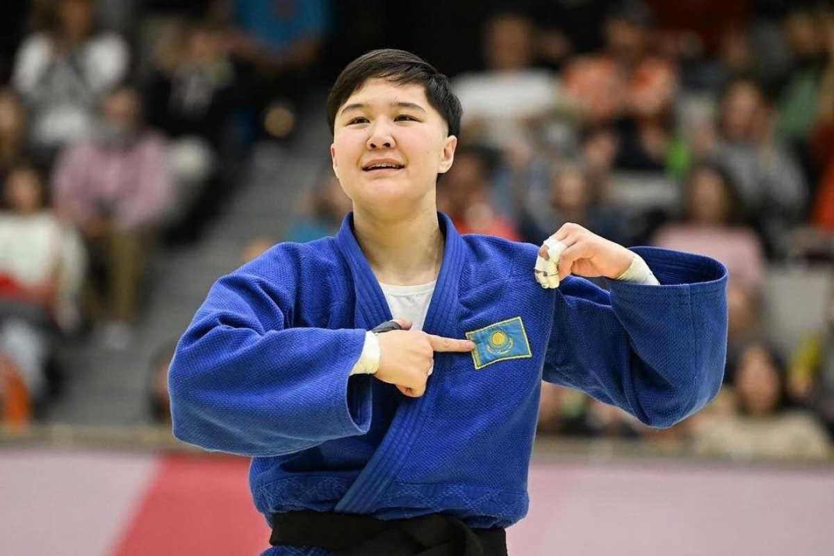 Елордалық сурдо-балуандар Жапонияда өткен турнирдің алғашқы күнінде екі медаль жеңіп алды