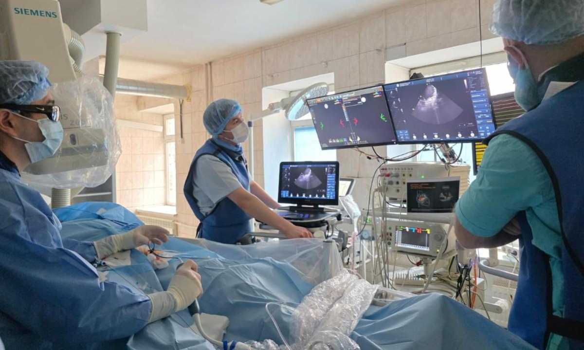 Қарағандыда жүрекке инновациялық ота жасай бастады