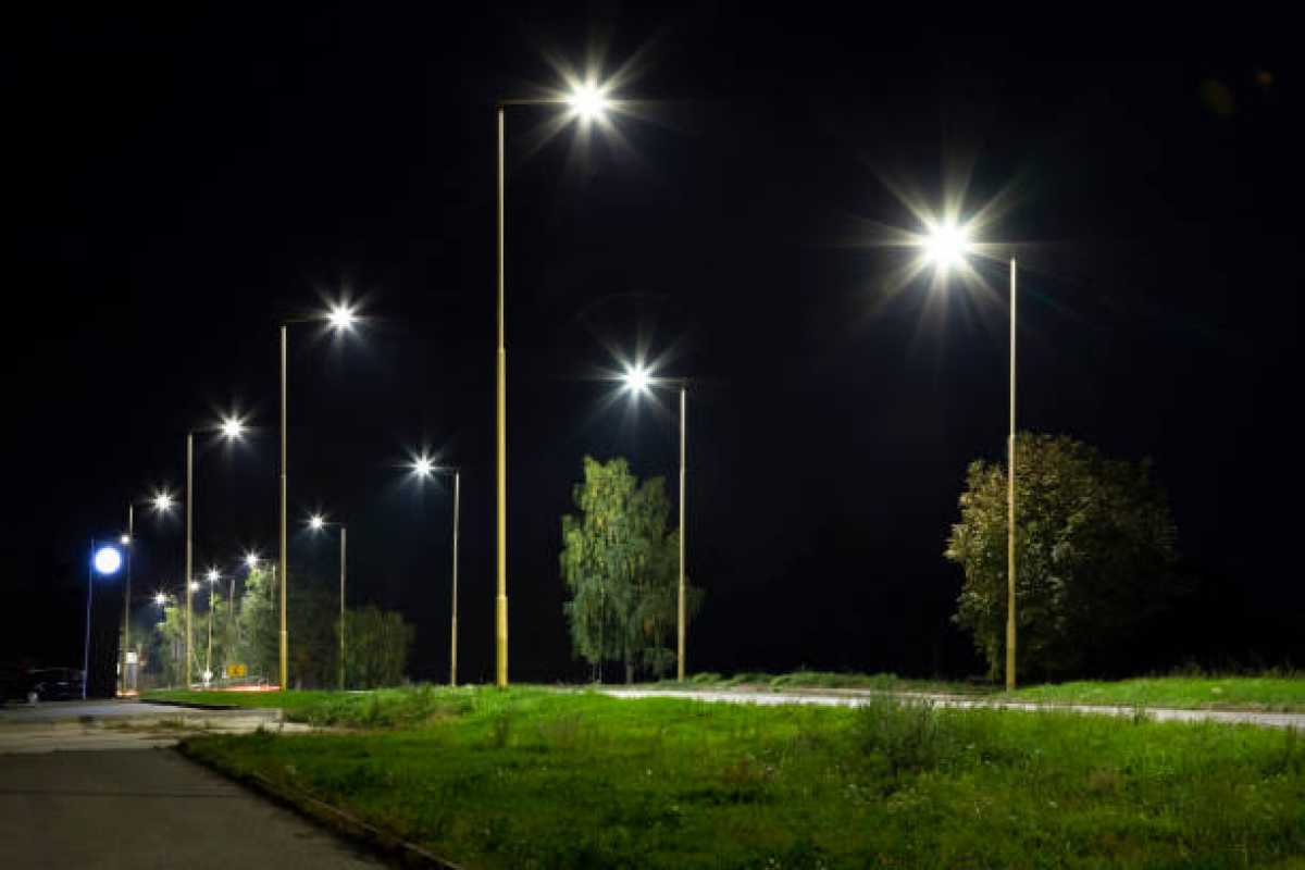 Алматы саябақтарында жарықтандыру жаңғыртылып жатыр