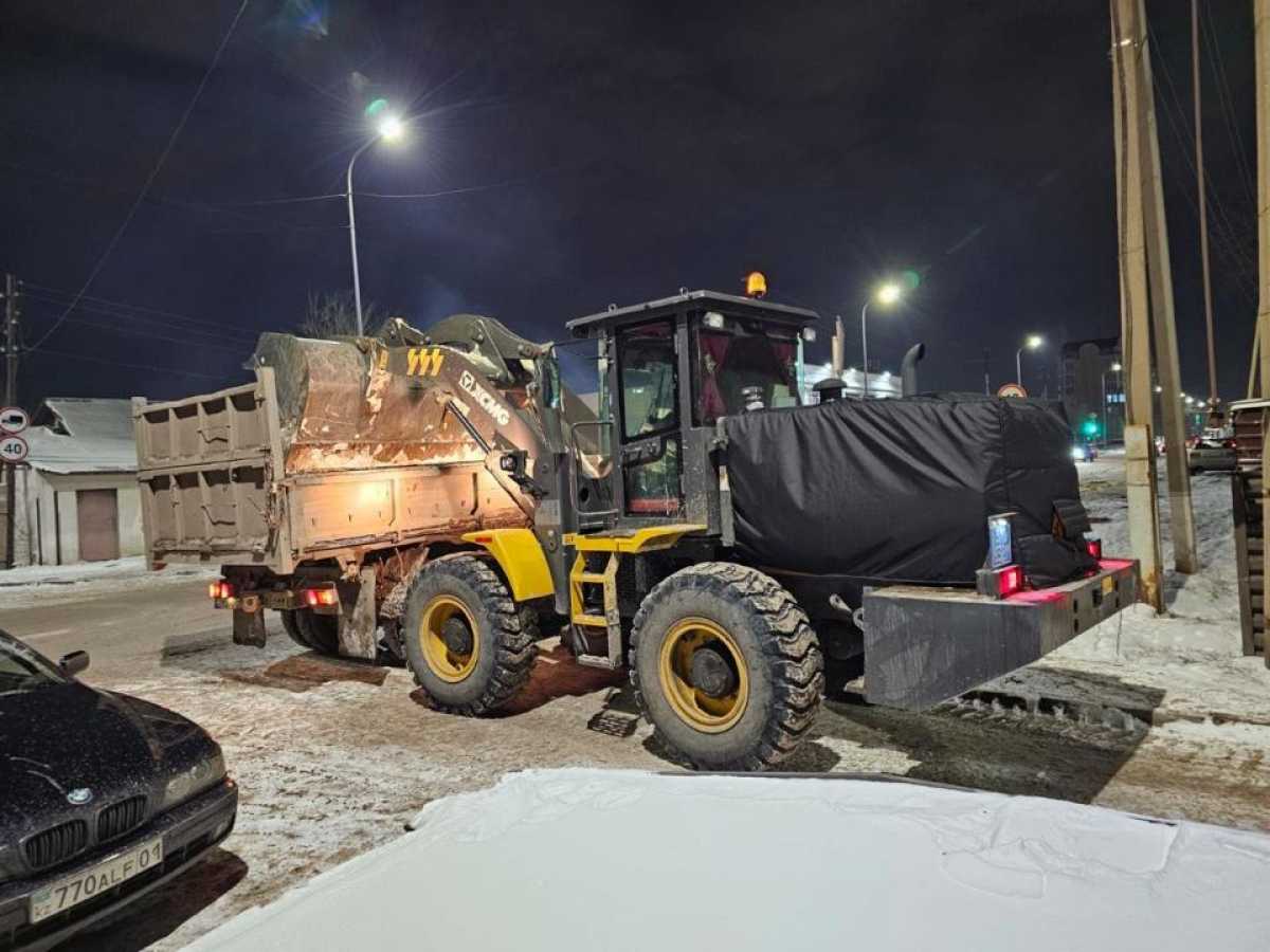 Астанада қар күреу жұмысына 400-ден аса жол жұмысшысы мен 1000-ға жуық арнайы техника жұмылдырылды
