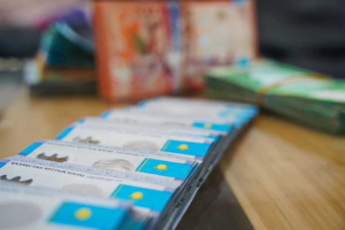 2025 жылдың басынан бастап көпбалалы отбасылар мен наградталған аналар 555 млрд теңгеден астам сомасына жәрдемақы алды