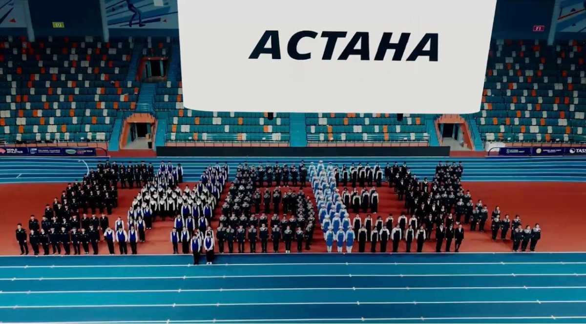 Елордалық колледждердің екі мыңнан астам студенті Жұмысшы мамандықтар жылының жабылуына арналған флешмобқа қатысты