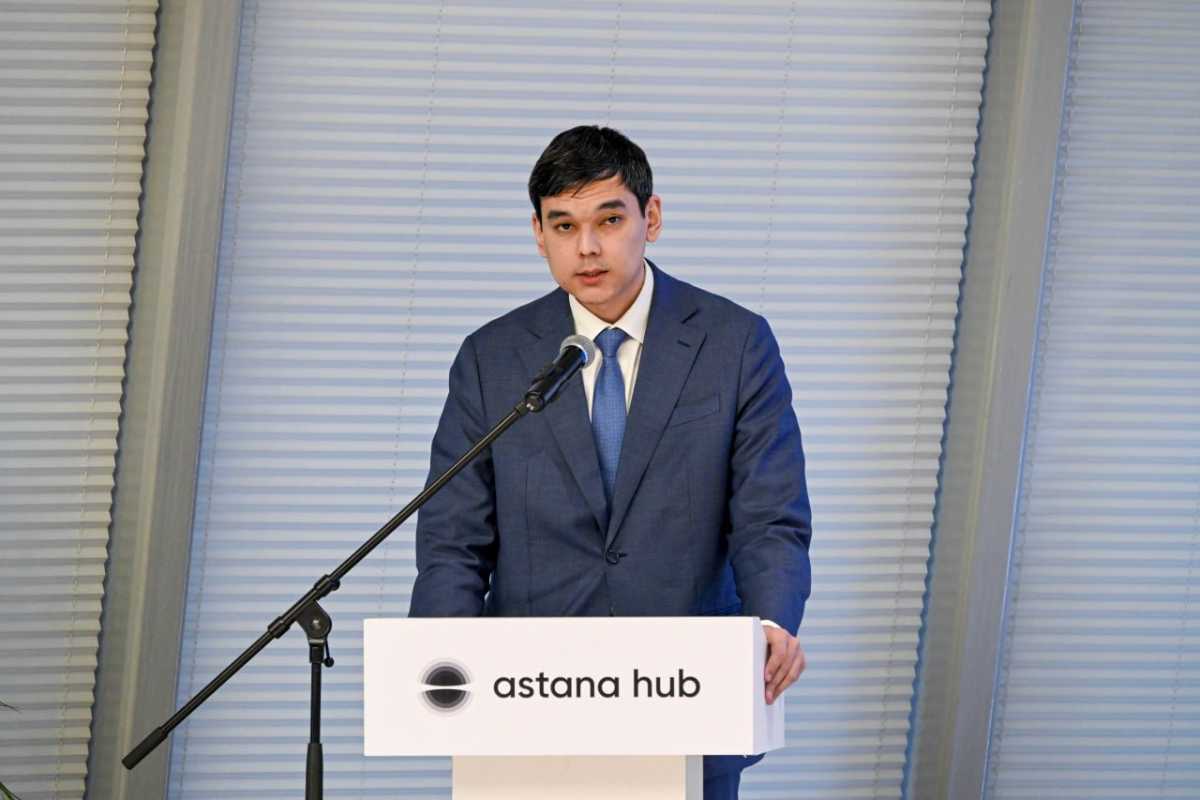 Қазақстанның 240 мыңнан астам педагогі жасанды интеллектпен жұмыс істеу дағдылары бойынша білім алды