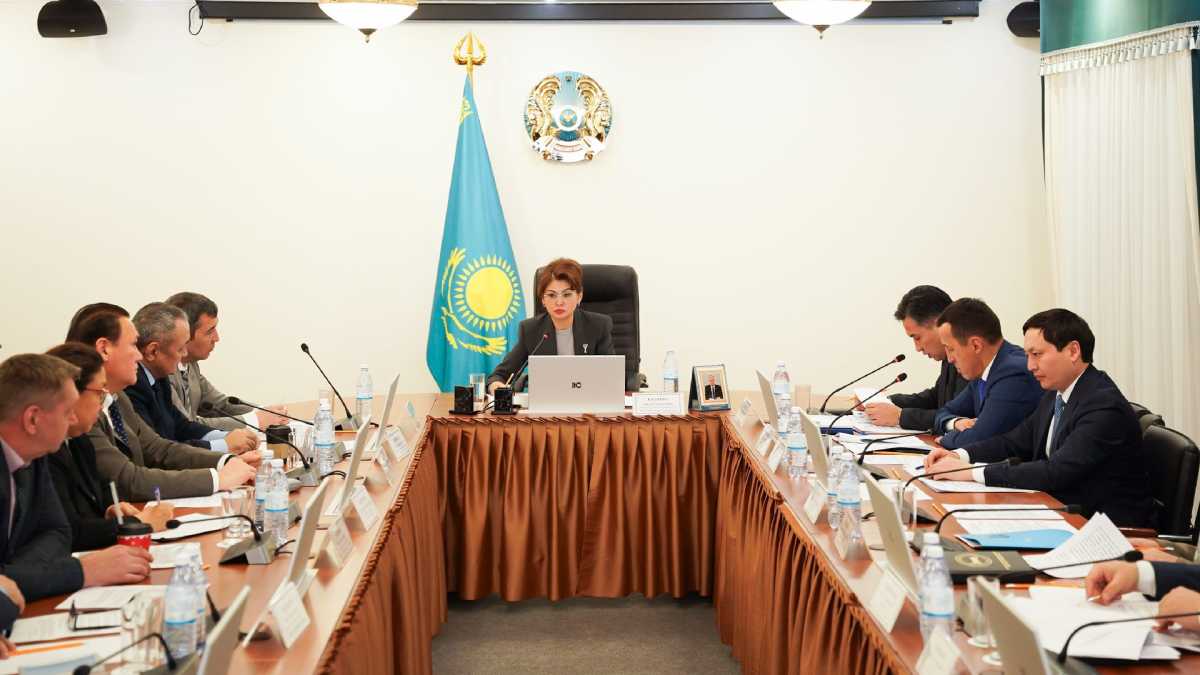 Республикалық үшжақты комиссия еңбек саласындағы қатердің алдын алу шараларын күшейтуде