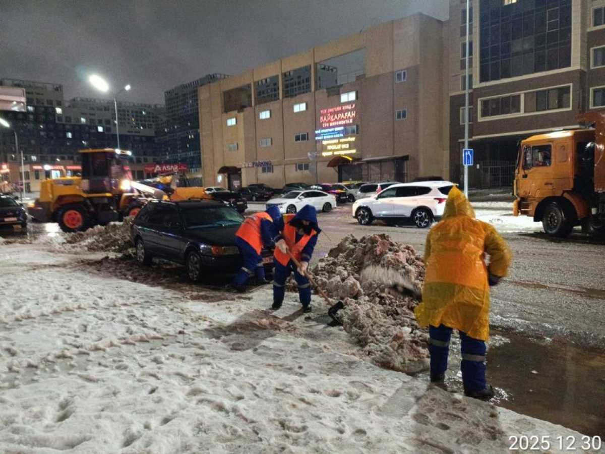 Астанада көшелерді тазалау жұмысына 1,4 мыңнан аса коммуналдық техника жұмылдырылды