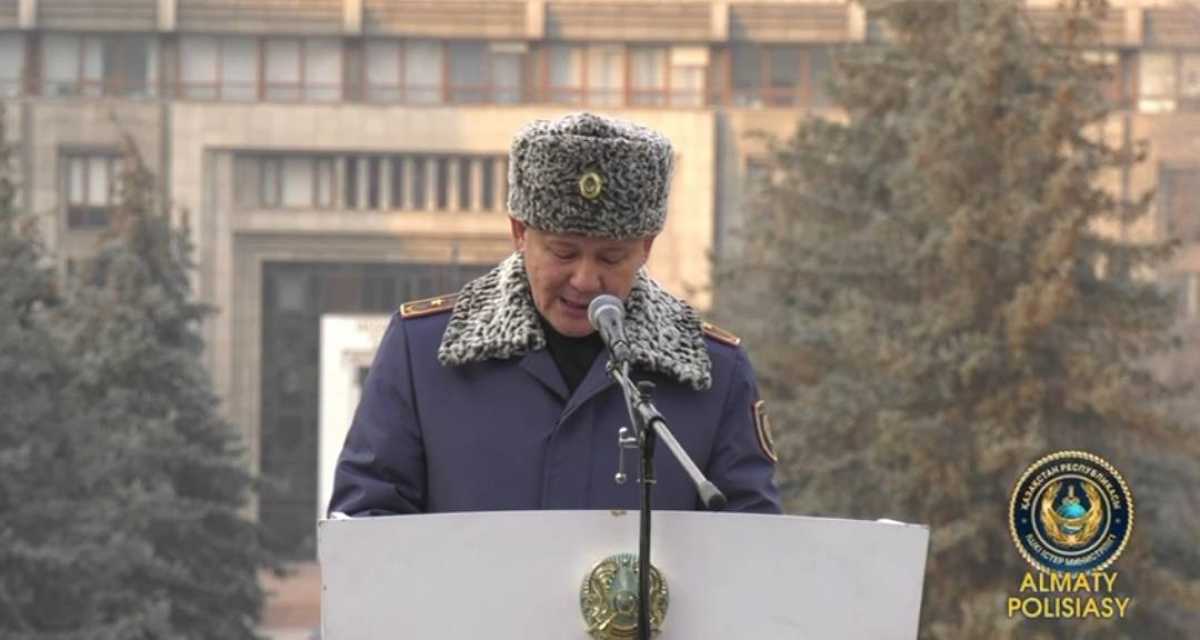 Алматы қаласының бас полицейі жеке құрамға жаңа жыл мерекелері кезіндегі қызметі үшін алғыс білдірді
