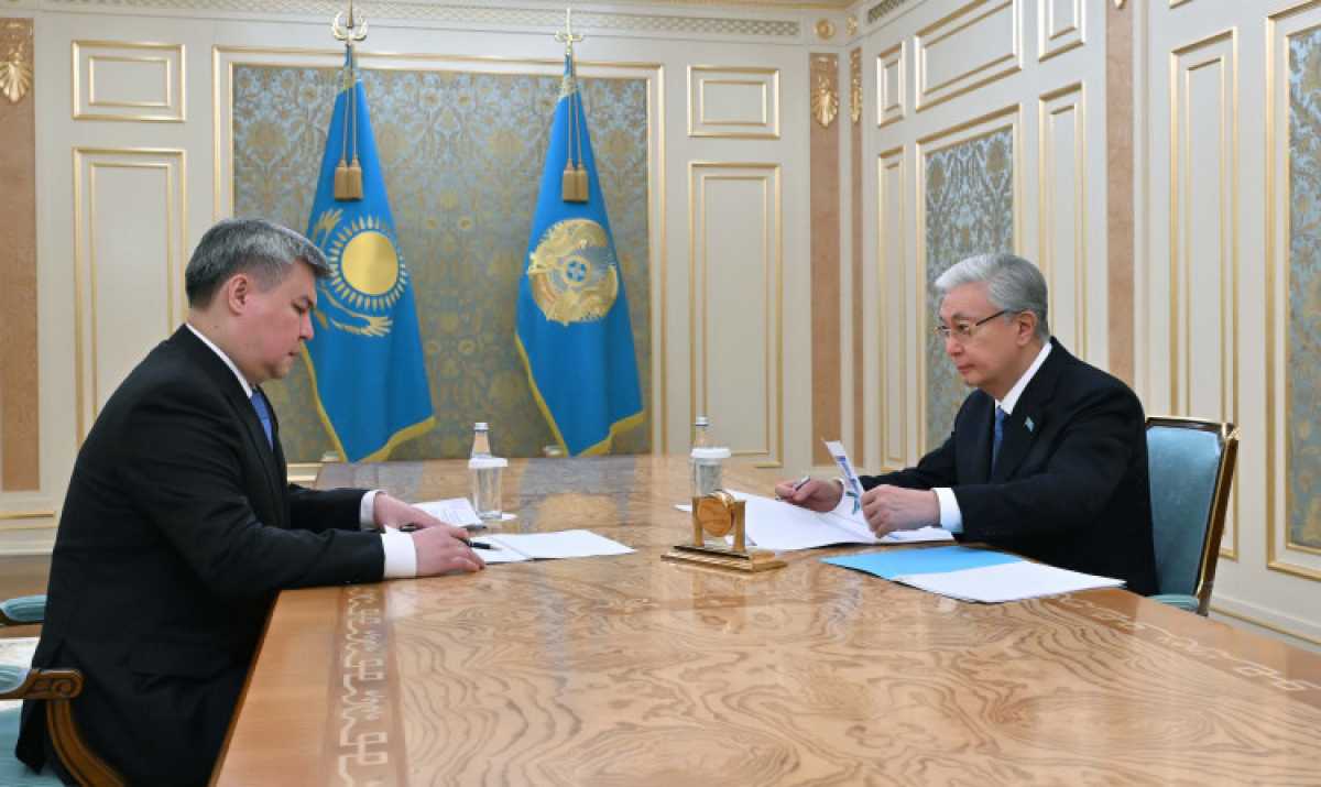Қасым-Жомарт Тоқаев «QazaqGaz» ҰК» АҚ басқарма төрағасы Әлібек Жамауовты қабылдады