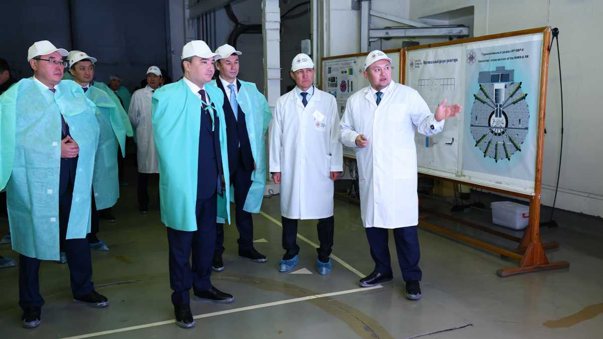 Олжас Бектенов Президенттің Алматыдағы атом саласының ғылыми базасын дамыту жөніндегі тапсырмаларының орындалу барысын тексерді