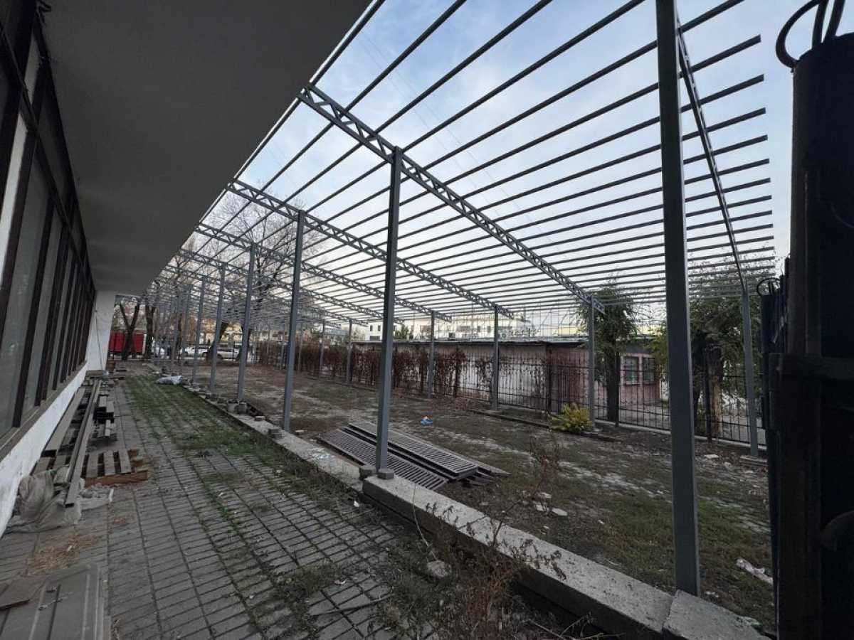 Алматыда тағы бір заңсыз құрылыс нысаны сүрілді