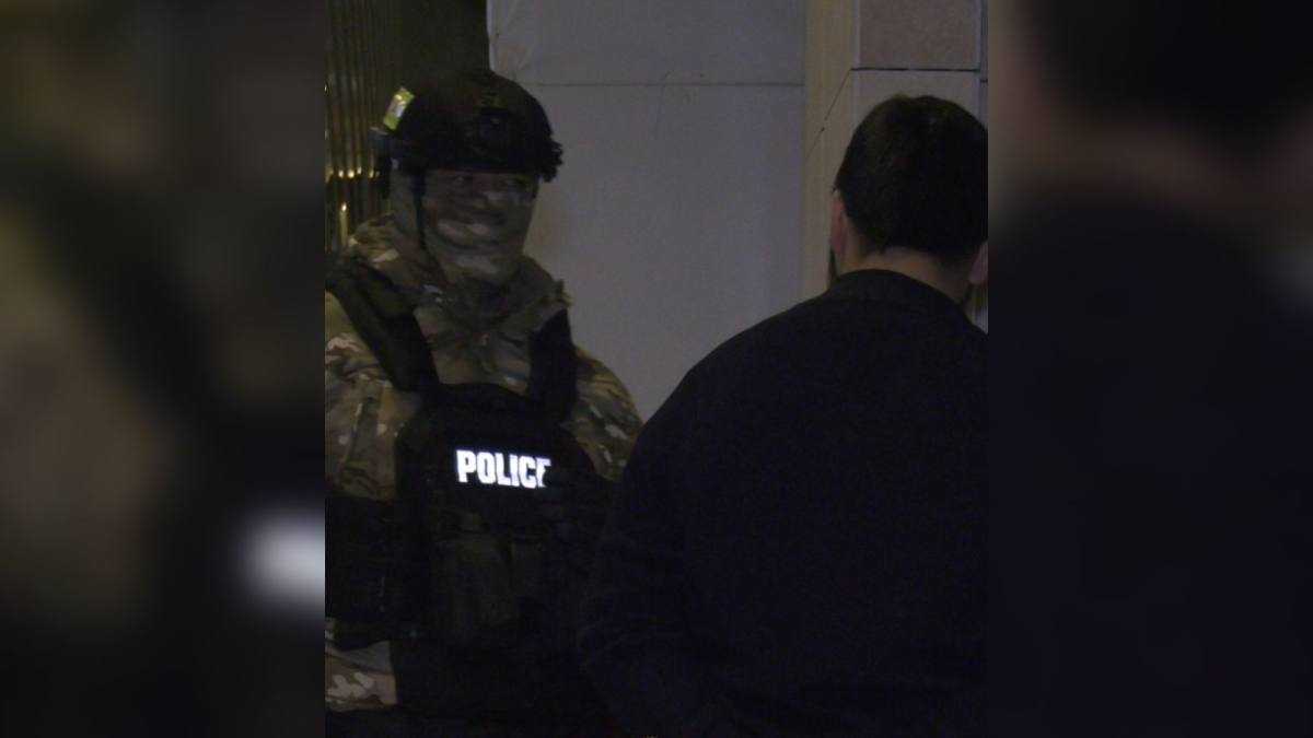 Алматыда түнгі клубтың аспазы есірткі таратты деген күдікке ілінді